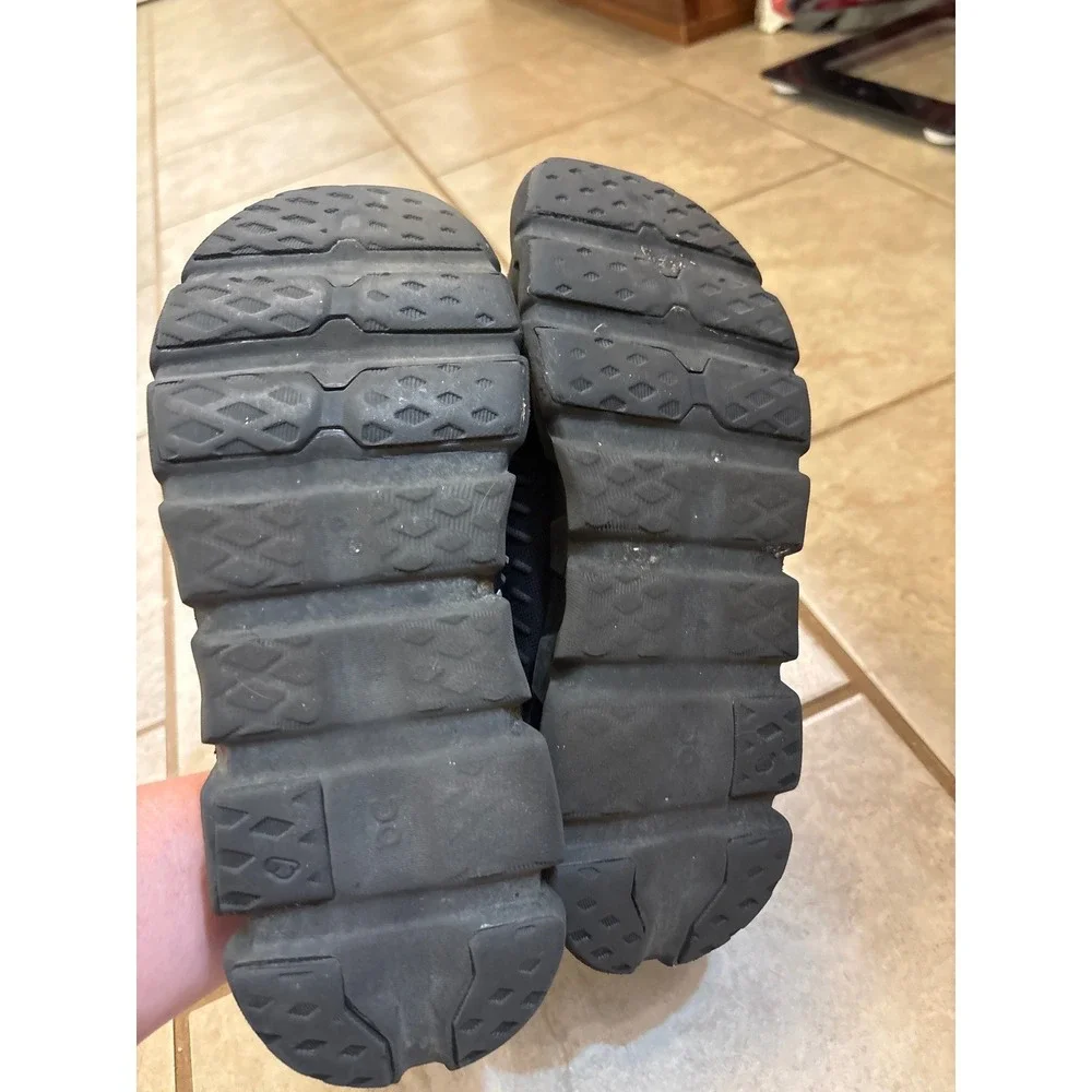 On Cloudpulse Kids Training Shoes Black Helion CloudTec Sneakers 6.5Y